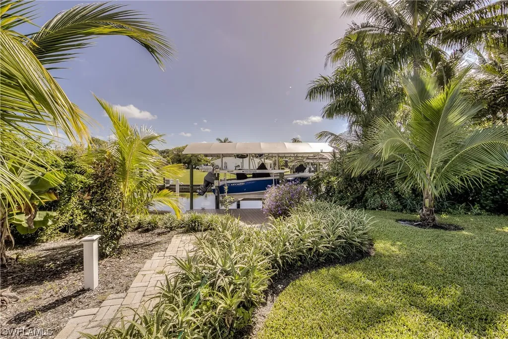 5981 Adele Court Fort Myers FL 33919