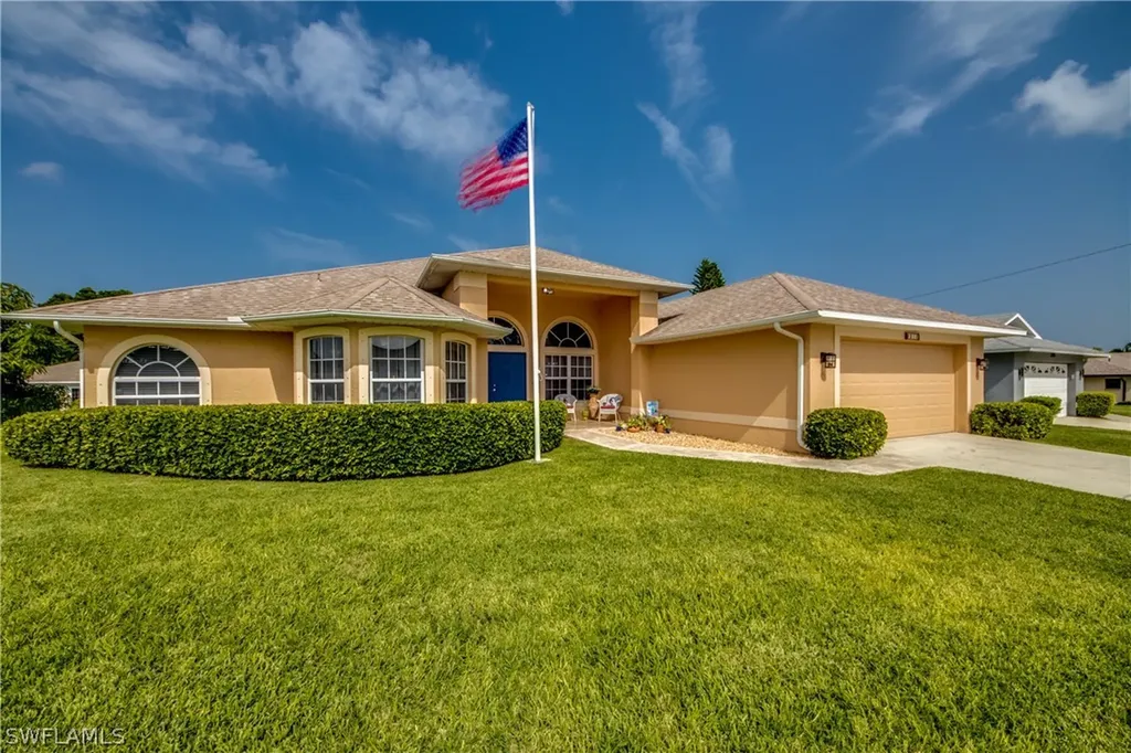 2212 SW 12th Avenue Cape Coral FL 33991