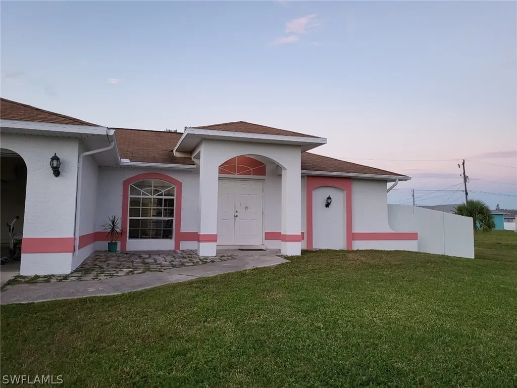 823 NE 19th Street Cape Coral FL 33909