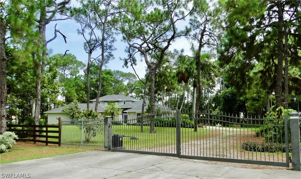 17040 Primavera Circle Cape Coral FL 33909