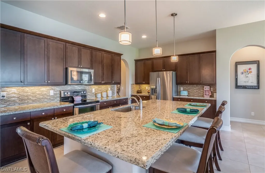 9323 Glenforest Drive Naples FL 34120
