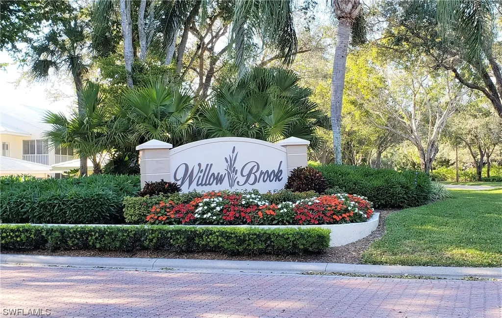 760 Willowbrook Drive Naples FL 34108