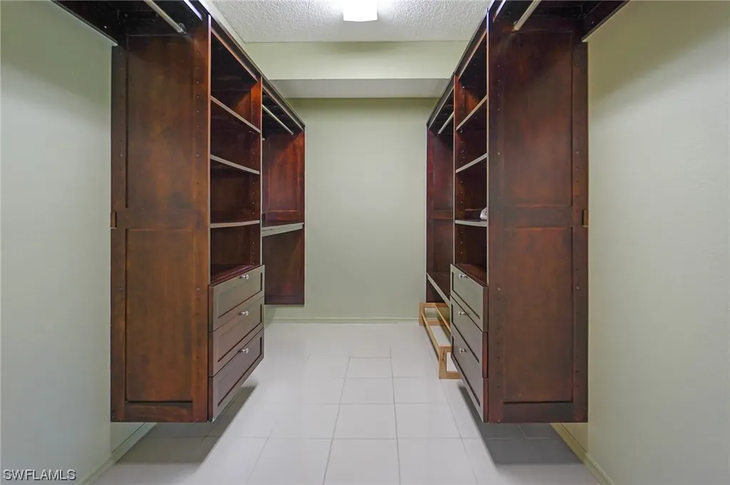 760 Willowbrook Drive Naples FL 34108