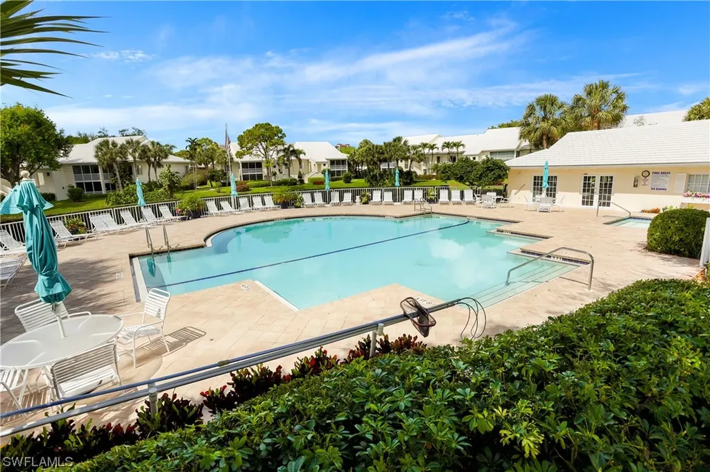 760 Willowbrook Drive Naples FL 34108