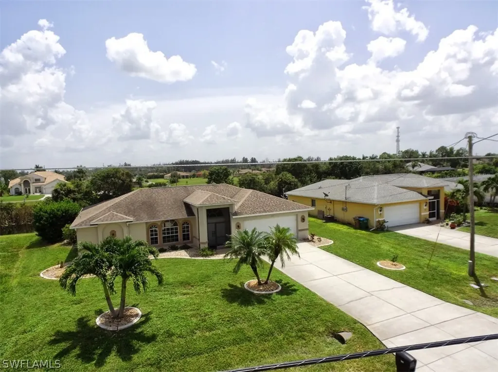 307 SW 26th Place Cape Coral FL 33991
