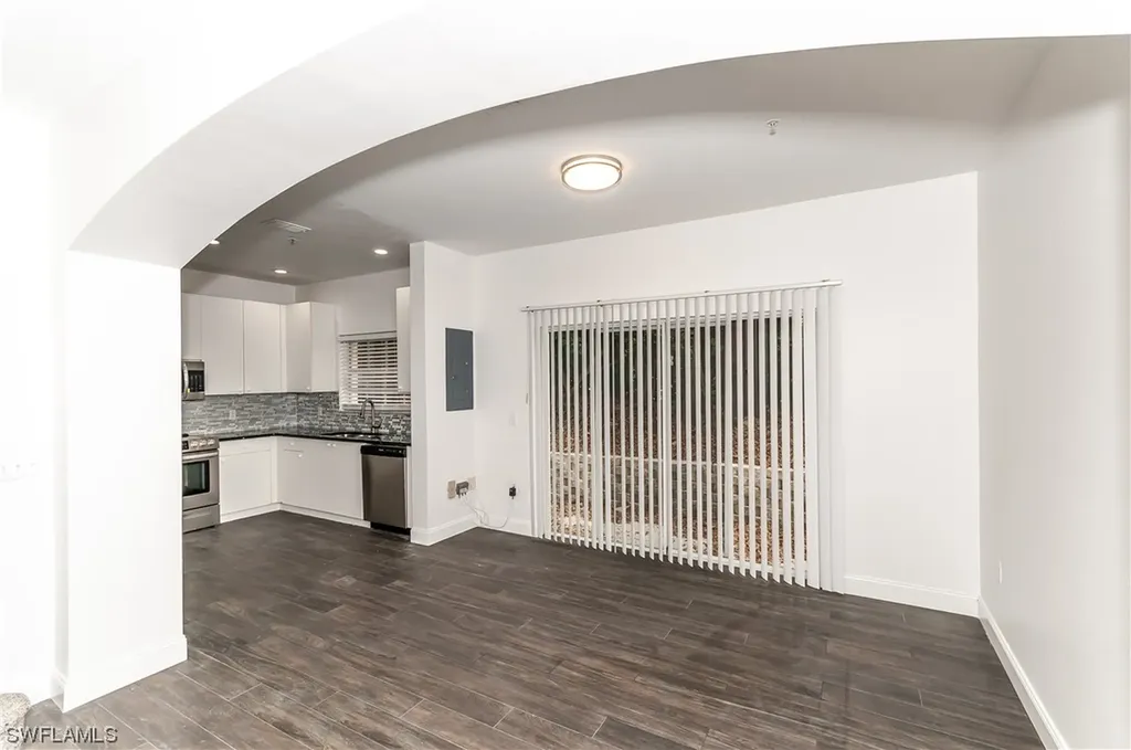 3258 Tamara Drive Naples FL 34109