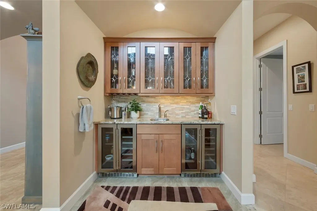 2475 Tropical Way Court Sanibel FL 33957