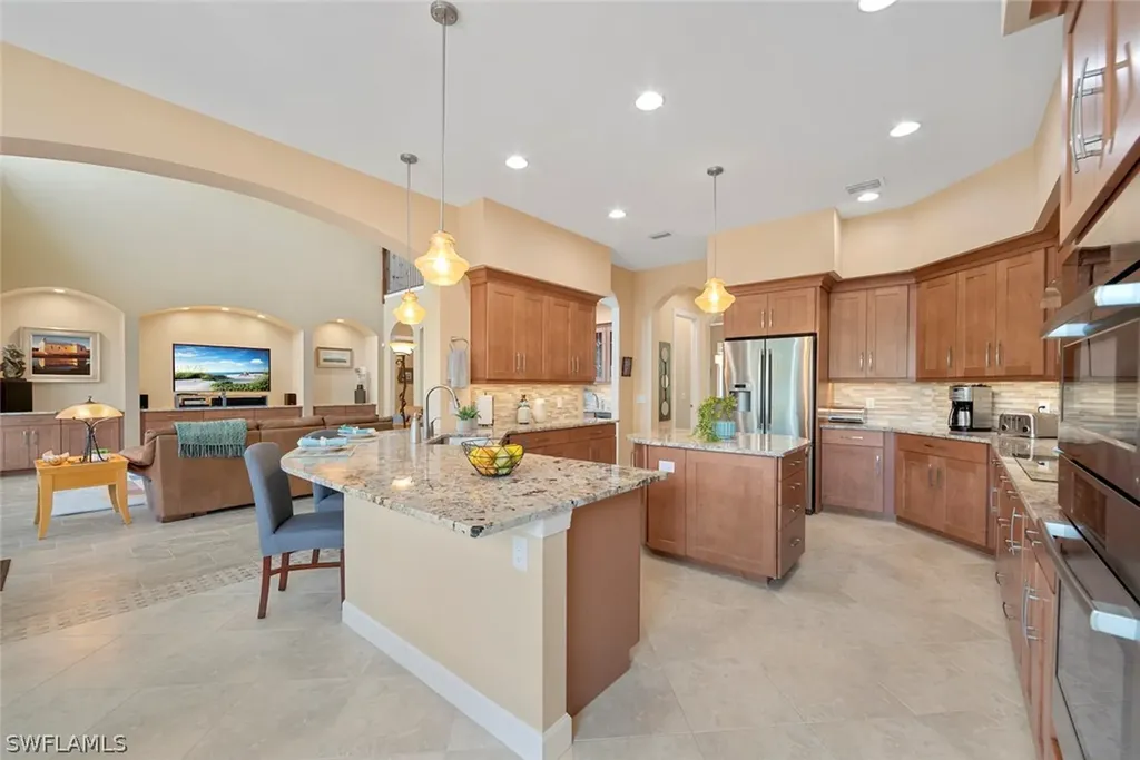 2475 Tropical Way Court Sanibel FL 33957