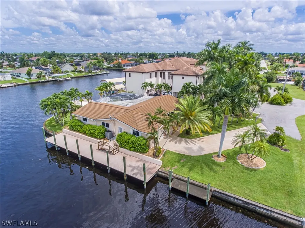 2801 SE 19th Place Cape Coral FL 33904