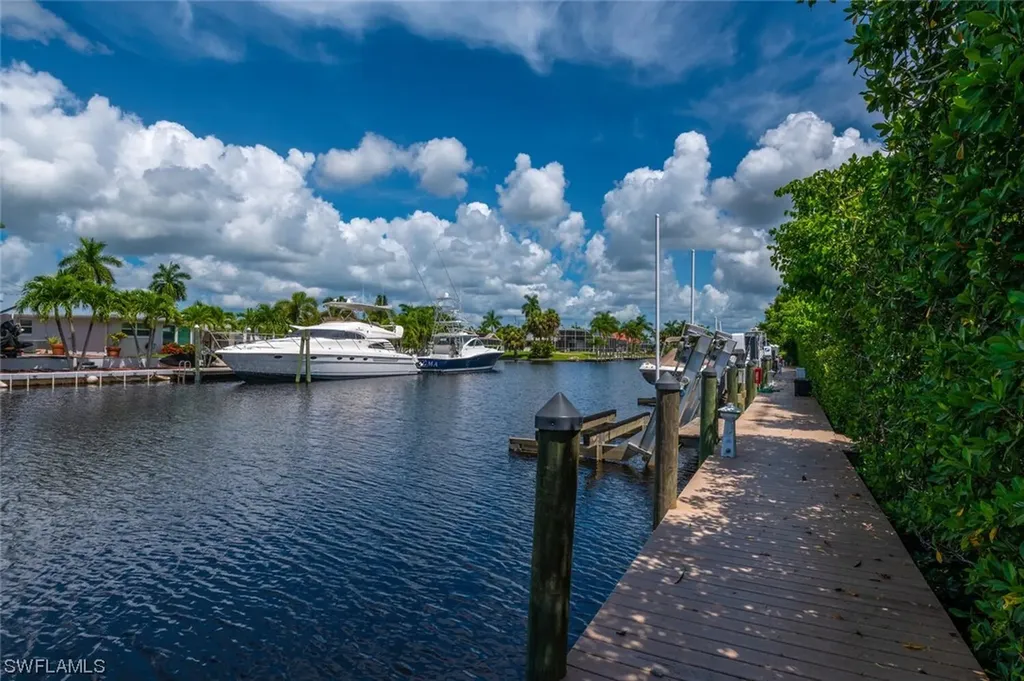 12520 Panasoffkee Drive North Fort Myers FL 33903