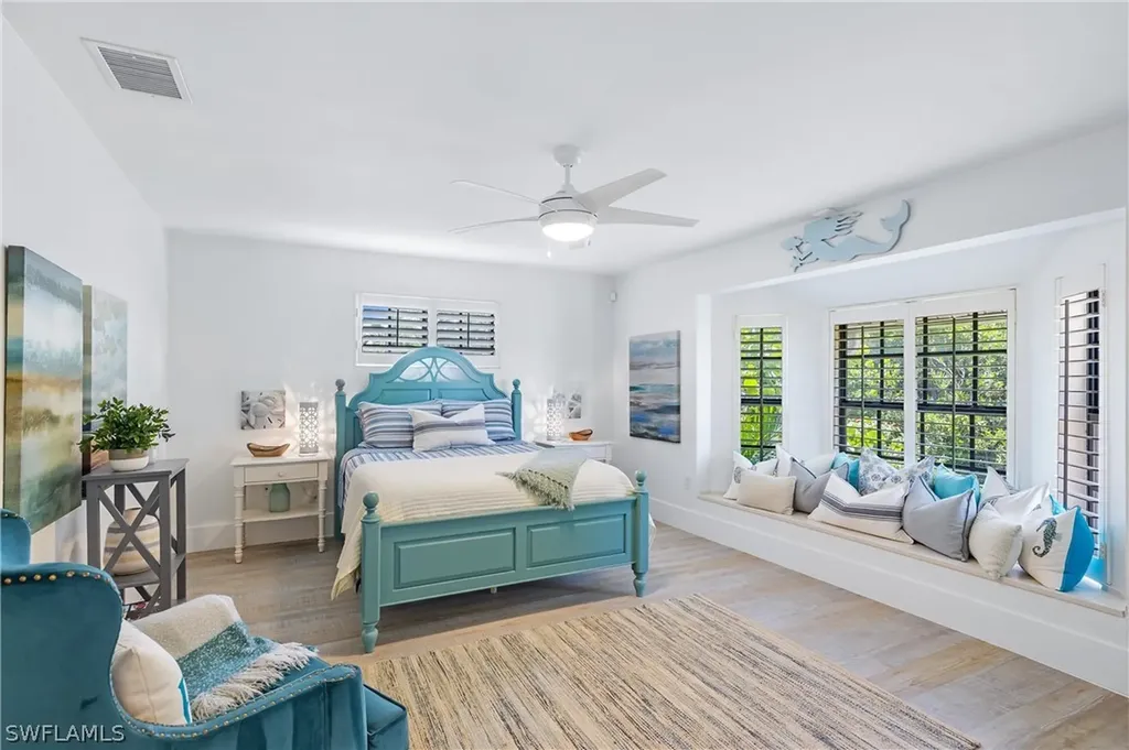 518 N Yachtsman Drive Sanibel FL 33957