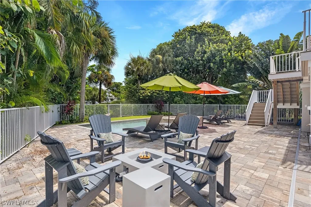 518 N Yachtsman Drive Sanibel FL 33957