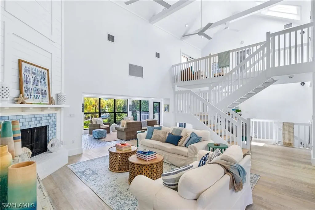 518 N Yachtsman Drive Sanibel FL 33957
