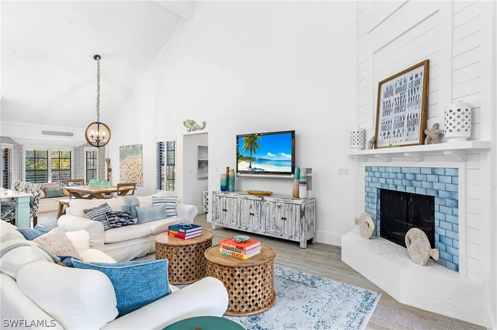 518 N Yachtsman Drive Sanibel FL 33957