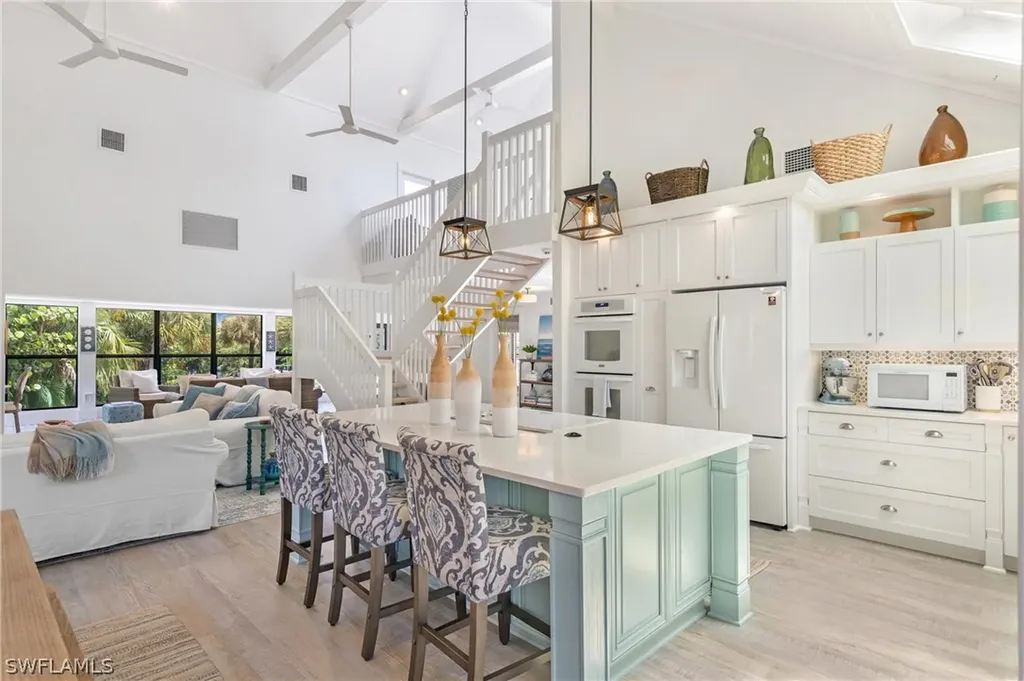 518 N Yachtsman Drive Sanibel FL 33957