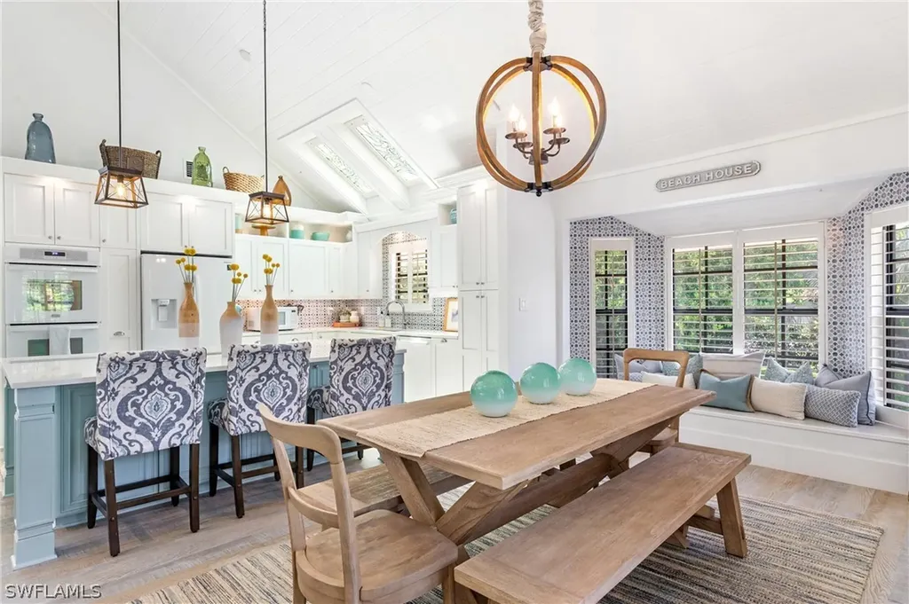 518 N Yachtsman Drive Sanibel FL 33957