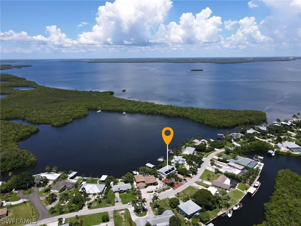 2548 Eighth Avenue St. James City FL 33956