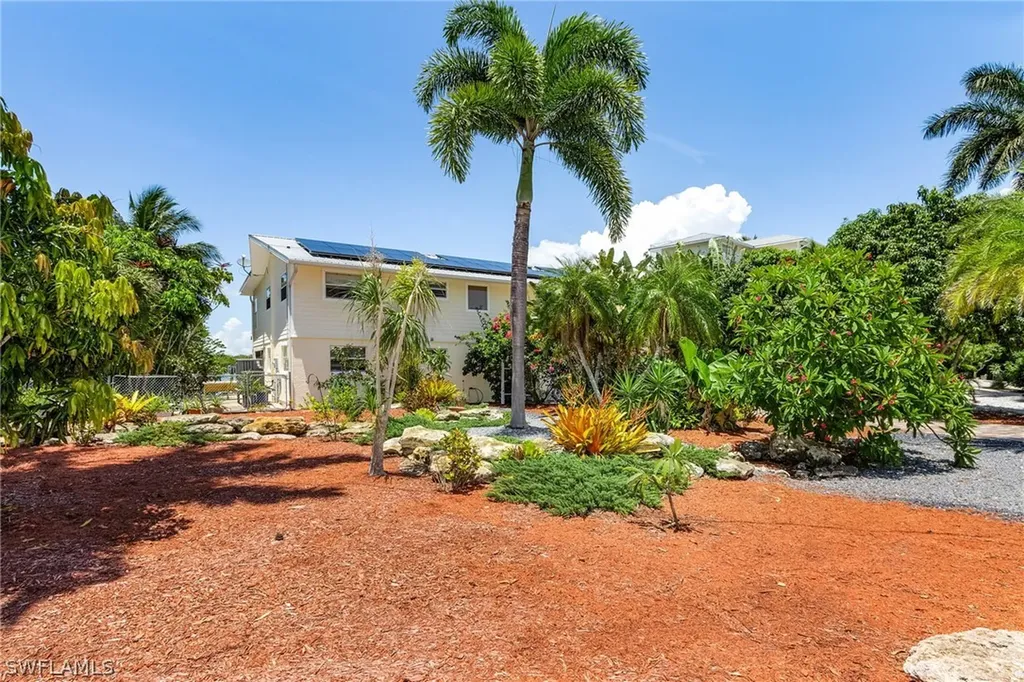 2548 Eighth Avenue St. James City FL 33956