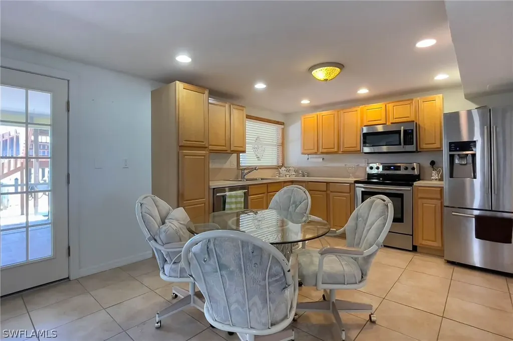2548 Eighth Avenue St. James City FL 33956