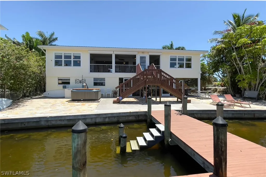 2548 Eighth Avenue St. James City FL 33956
