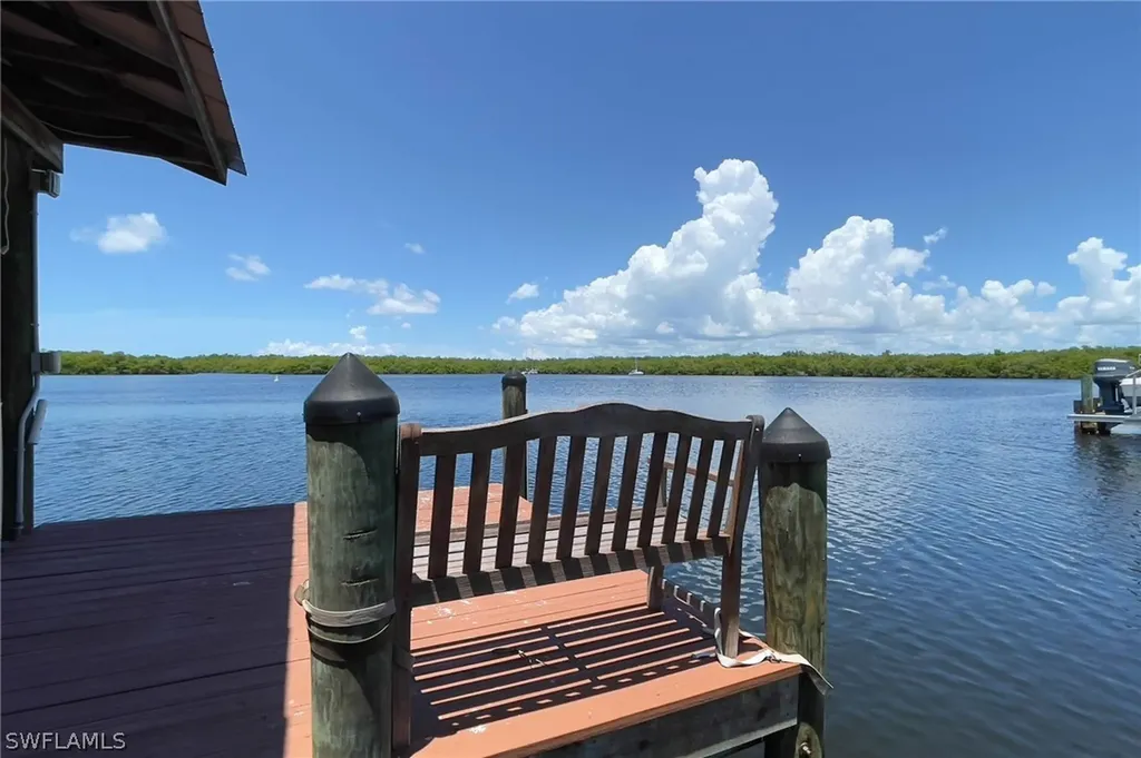 2548 Eighth Avenue St. James City FL 33956