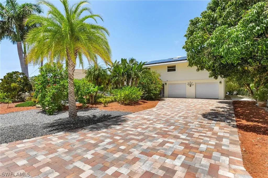 2548 Eighth Avenue St. James City FL 33956