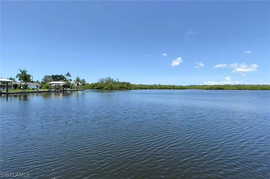 2548 Eighth Avenue St. James City FL 33956