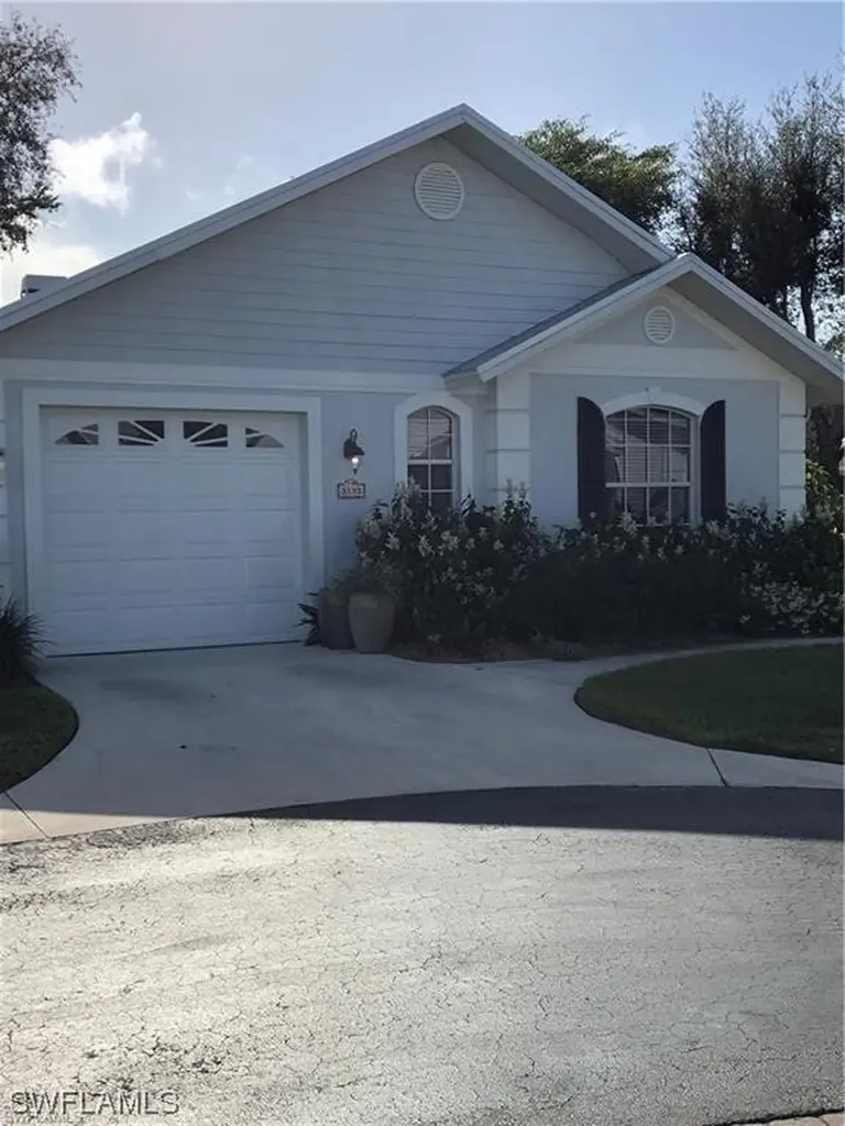 3193 Carriage Circle Naples FL 34105
