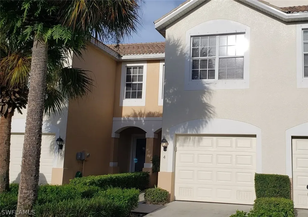 8381 Village Edge Circle Fort Myers FL 33919