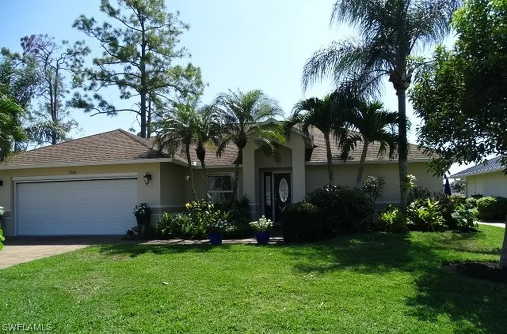 5260 Malvern Court Naples FL 34112
