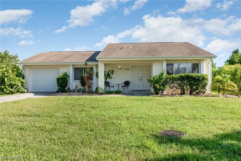 1702 NE 7th Street Cape Coral FL 33909