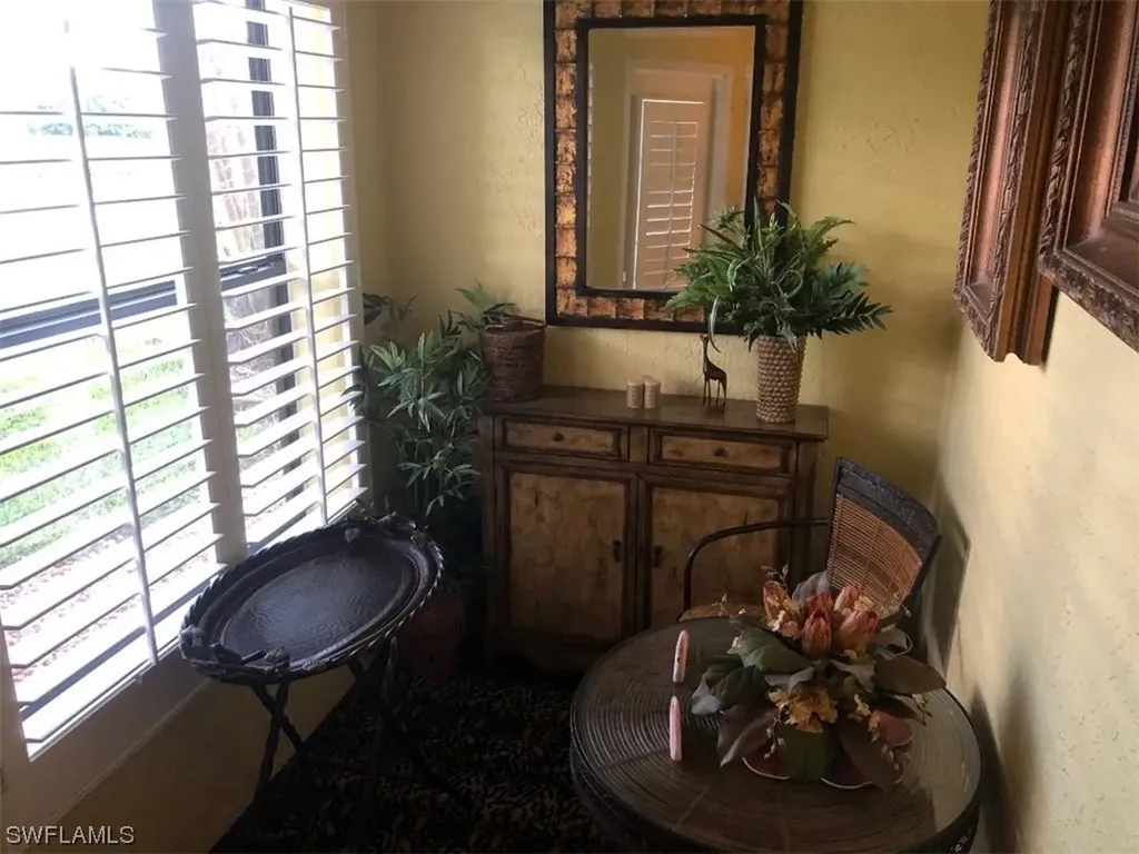 400 Valley Stream Drive Naples FL 34113