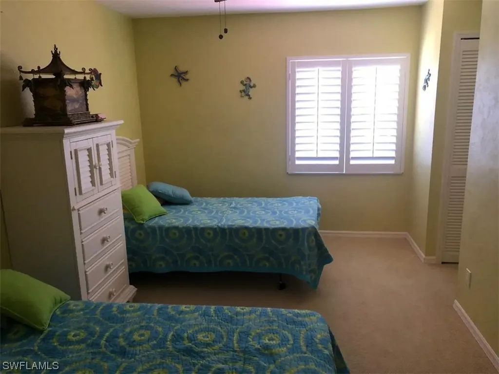 400 Valley Stream Drive Naples FL 34113