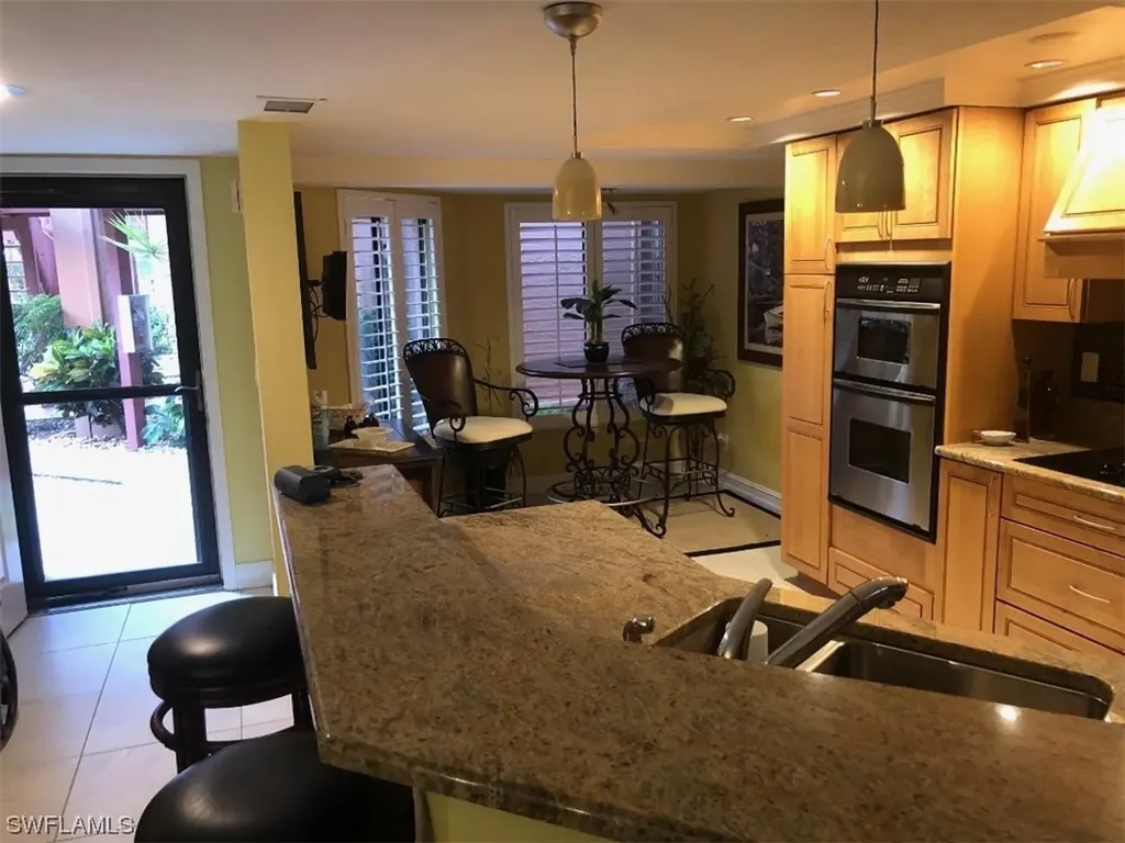 400 Valley Stream Drive Naples FL 34113