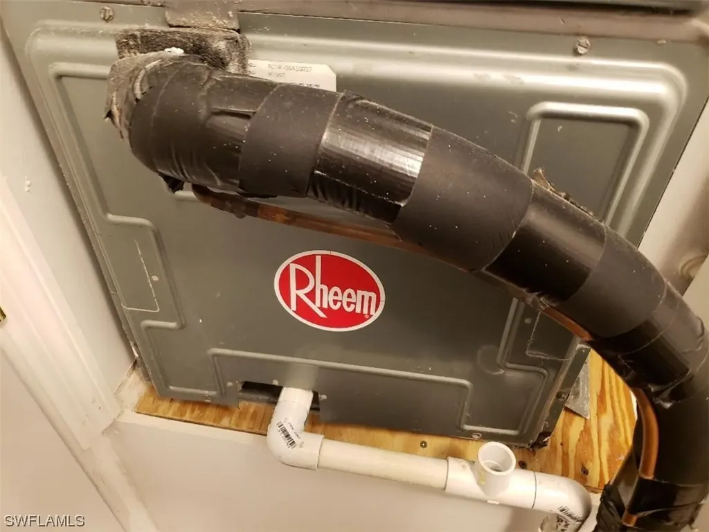400 Valley Stream Drive Naples FL 34113