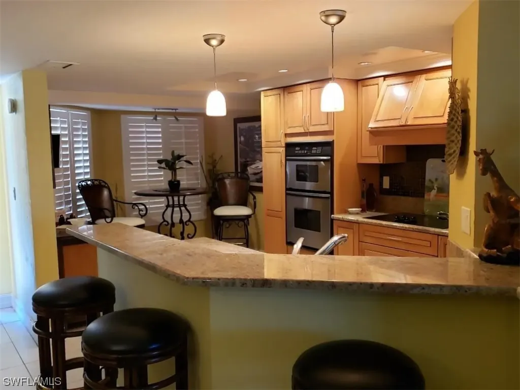 400 Valley Stream Drive Naples FL 34113