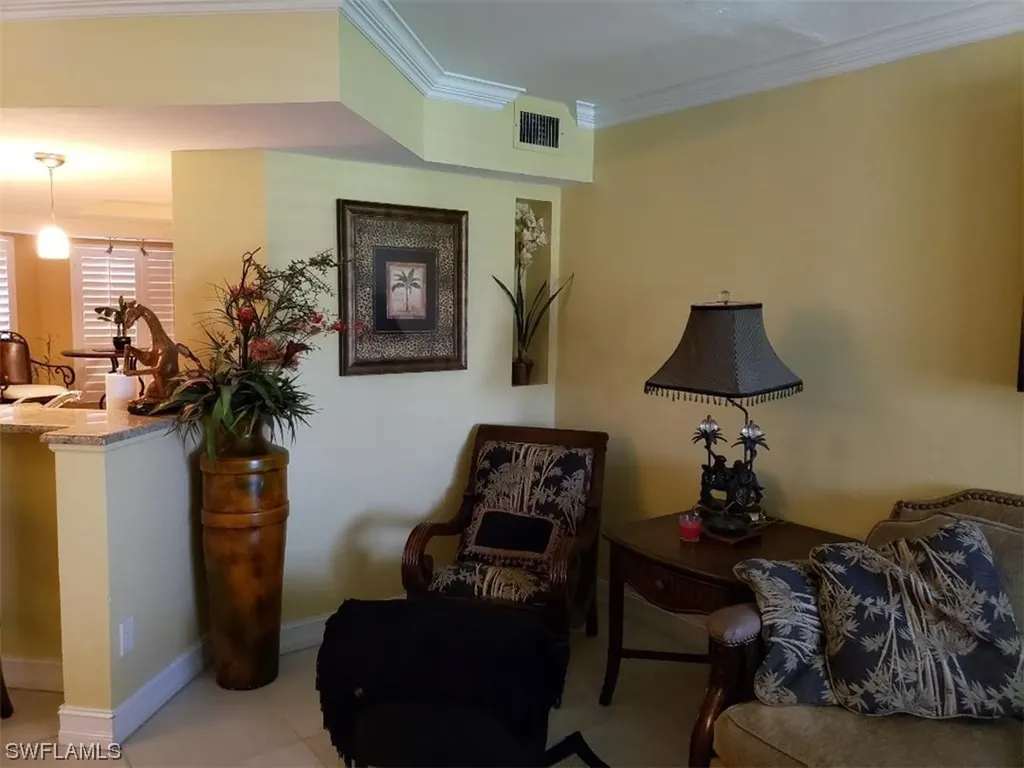 400 Valley Stream Drive Naples FL 34113