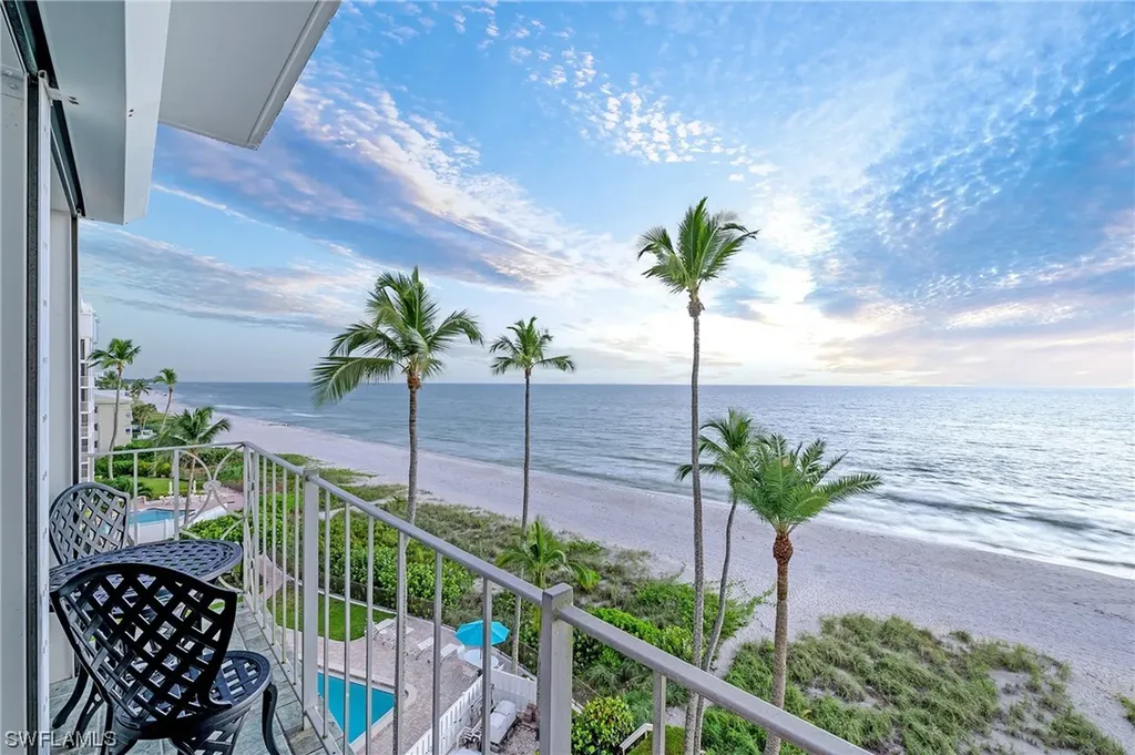 2011 Gulf Shore Boulevard N Naples FL 34102