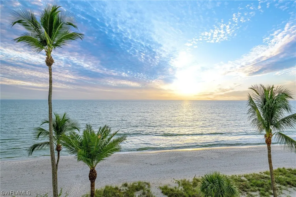 2011 Gulf Shore Boulevard N Naples FL 34102