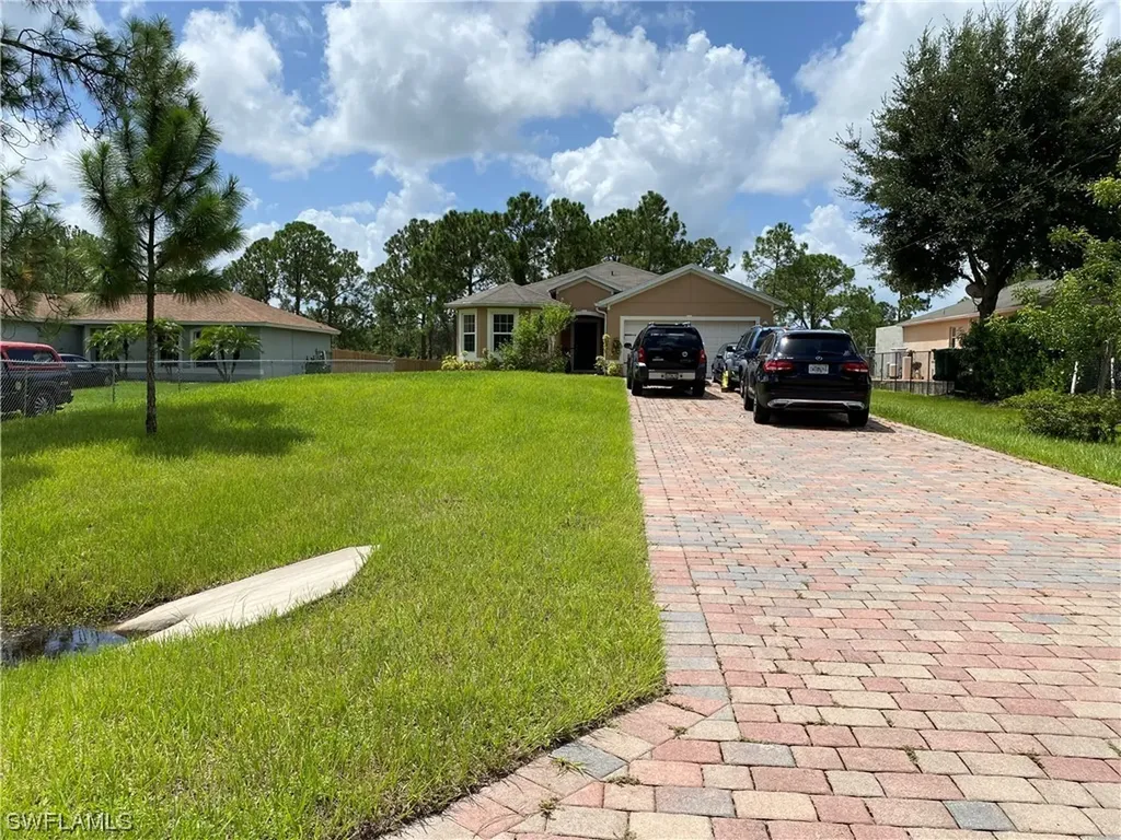3454 47th Avenue NE Naples FL 34120