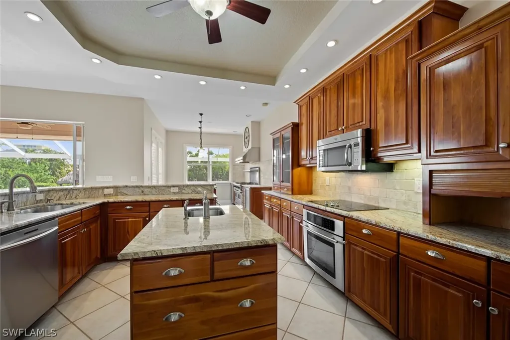 6131 Tidewater Island Circle Fort Myers FL 33908