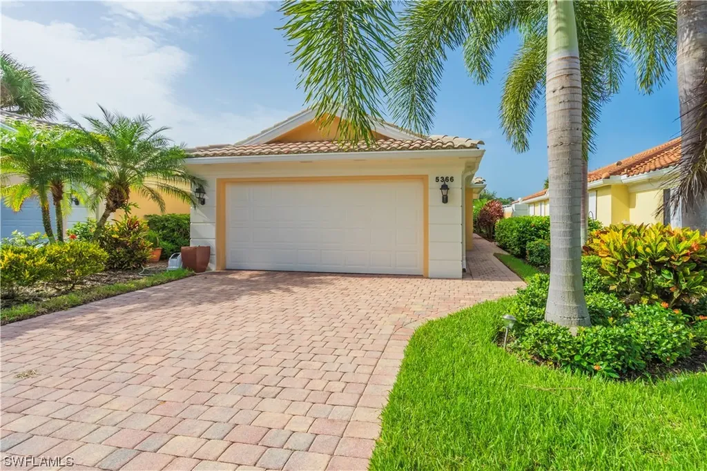 5366 Guadeloupe Way Naples FL 34119