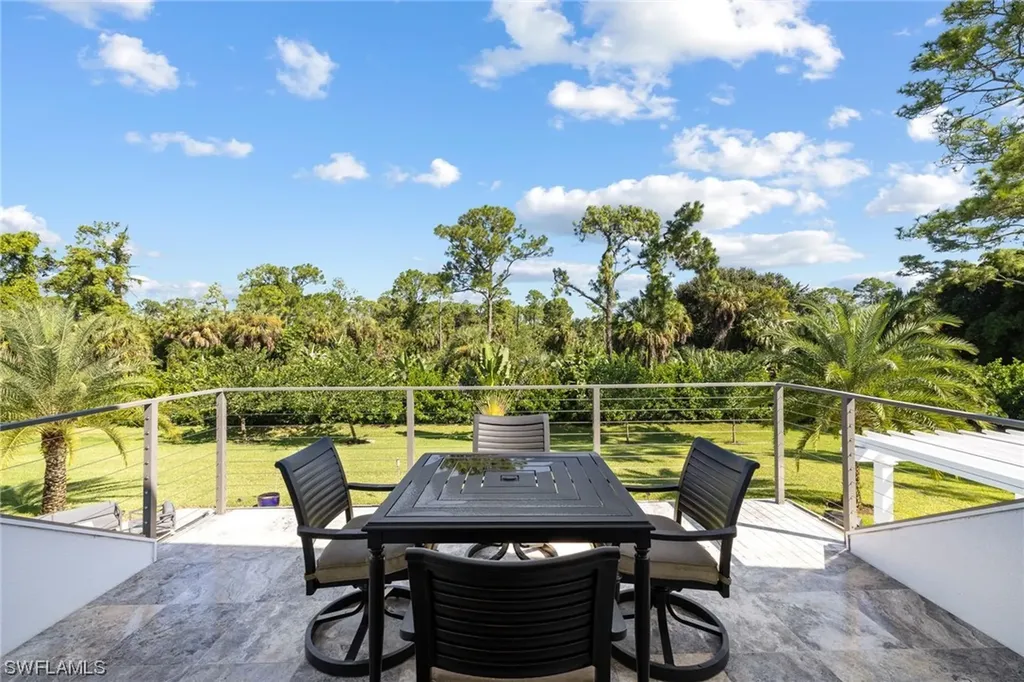 3897 7th Avenue SW Naples FL 34117