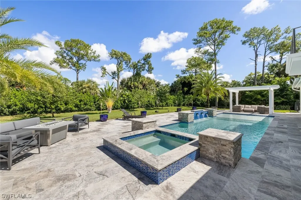 3897 7th Avenue SW Naples FL 34117