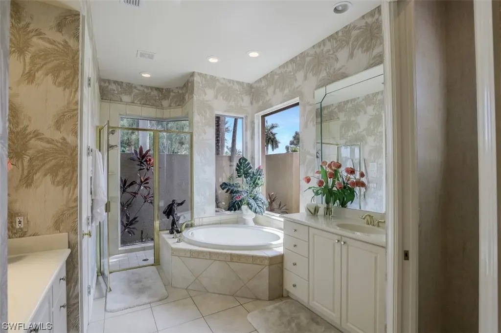 2369 Cheshire Lane Naples FL 34109