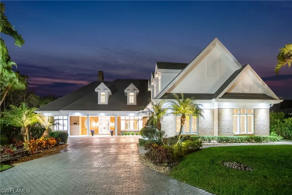 712 Saint Georges Court Naples FL 34110