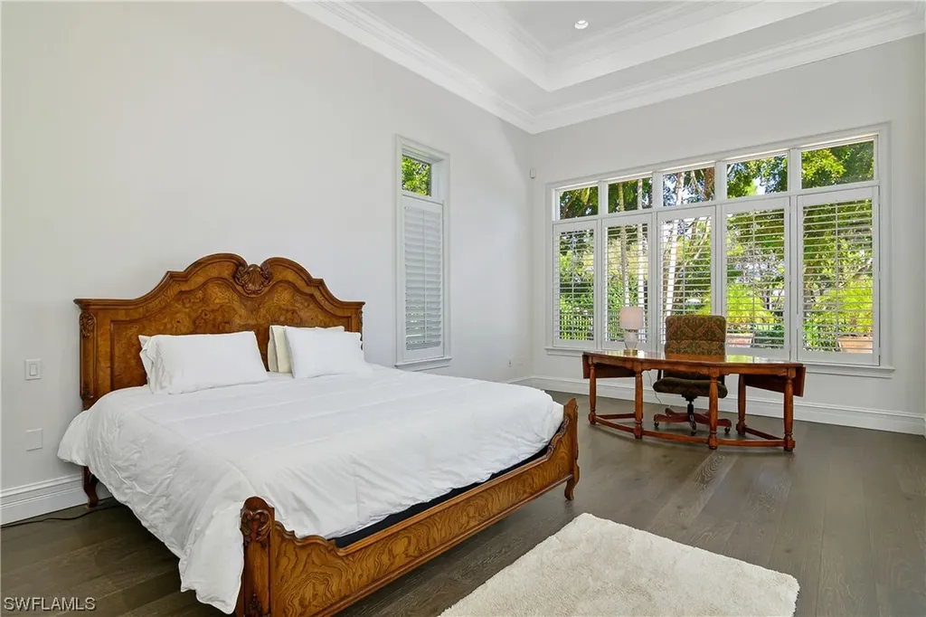 712 Saint Georges Court Naples FL 34110