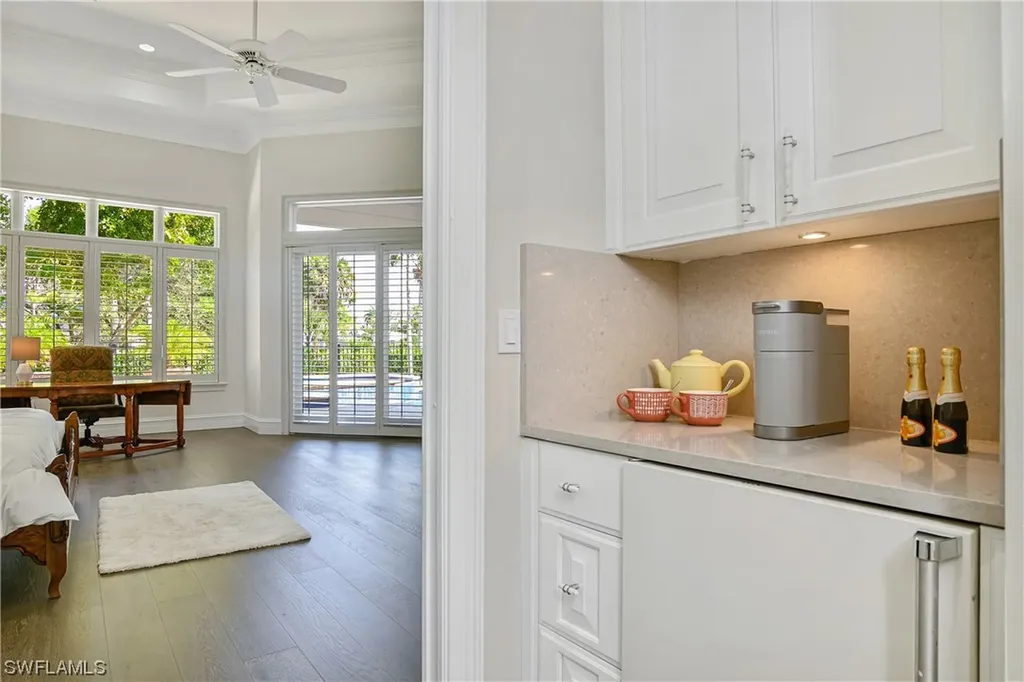 712 Saint Georges Court Naples FL 34110
