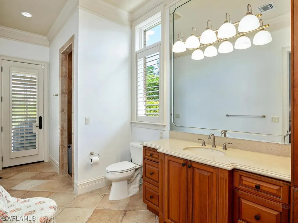 712 Saint Georges Court Naples FL 34110