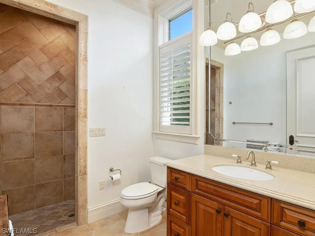 712 Saint Georges Court Naples FL 34110